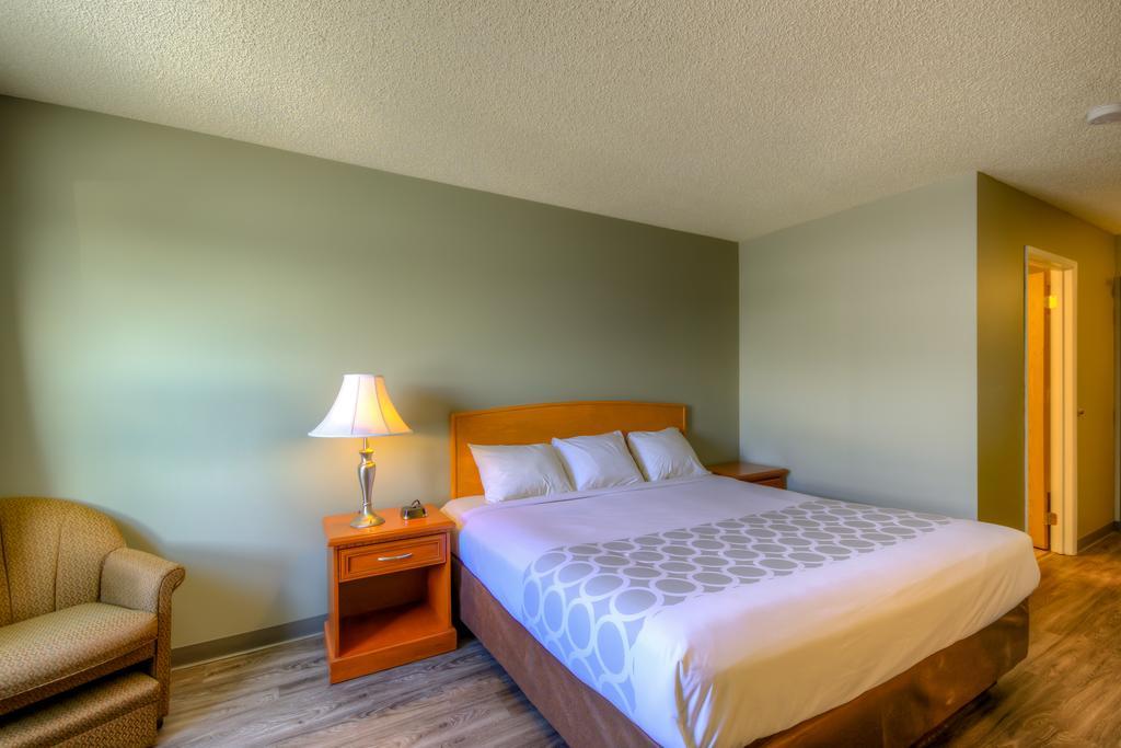 Econo Lodge Regina Exteriör bild