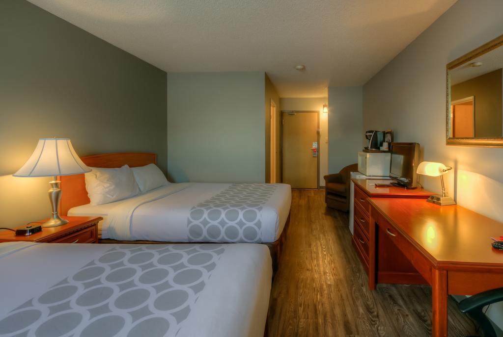 Econo Lodge Regina Exteriör bild